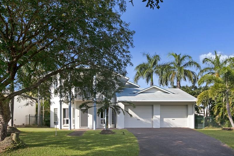 1 Sariago Court, Woolner