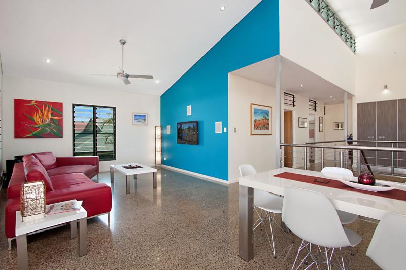 2 Yirra Crescent, ROSEBERY