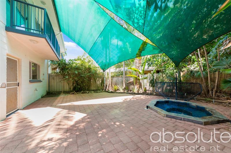 4/33 Easther Crescent, Coconut Grove