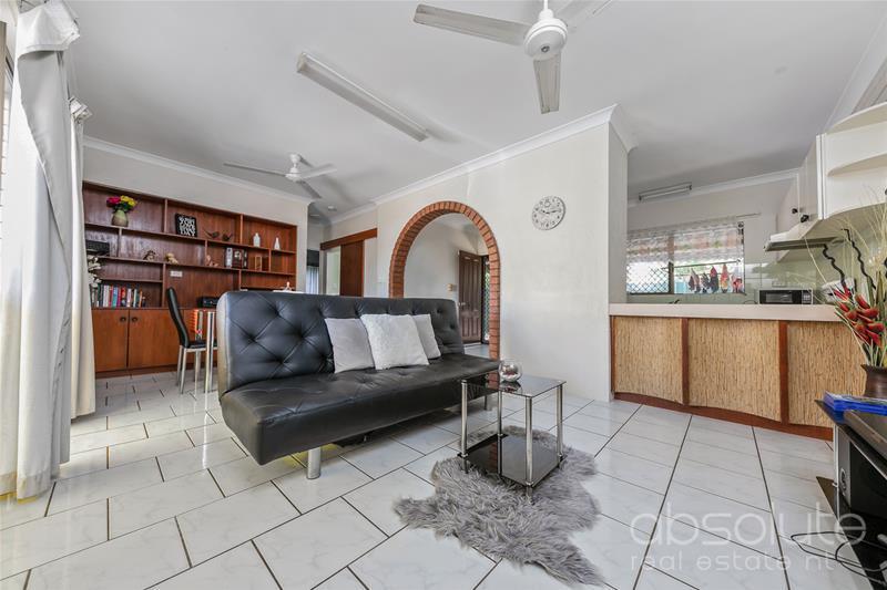 2/5 Omeo Street, Brinkin