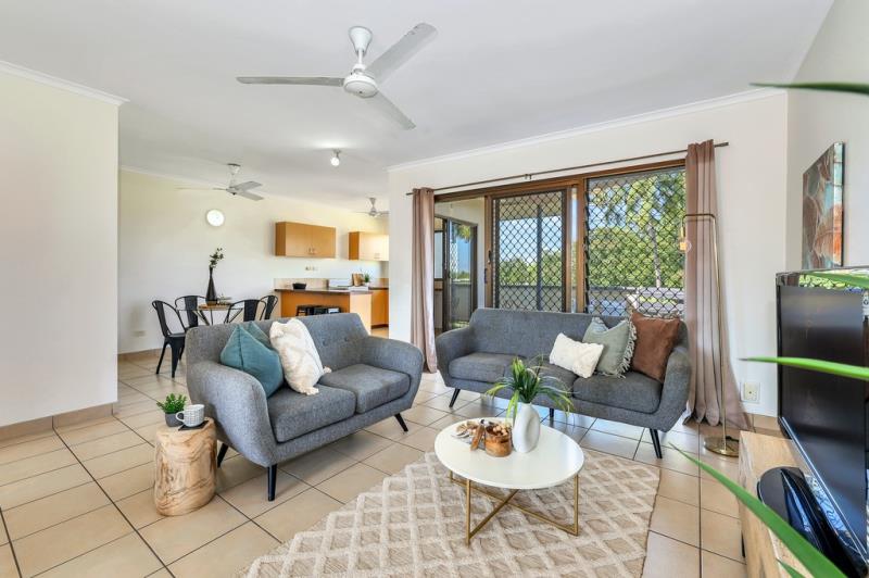 8/2 Hauser Court, Marrara