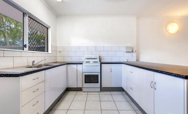 8/7 Hogan Court, Gray