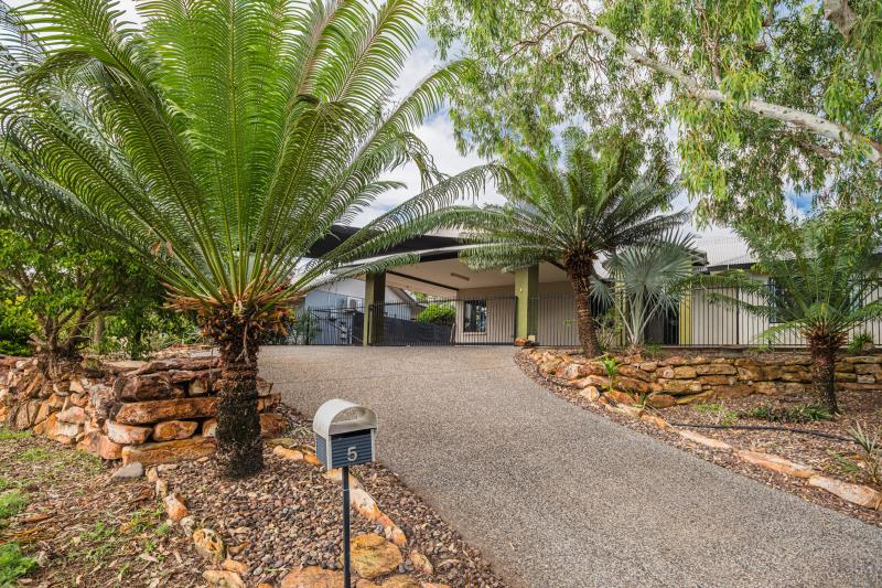 5 Kirkimbie Court, Farrar