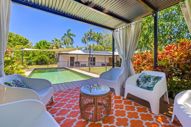 8 Vitex Court, Karama