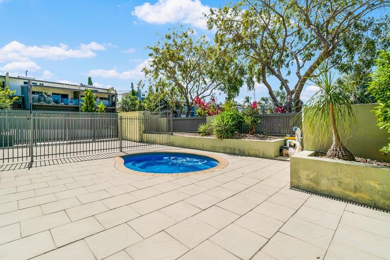 1/11 Vilaflor Cres, Woolner