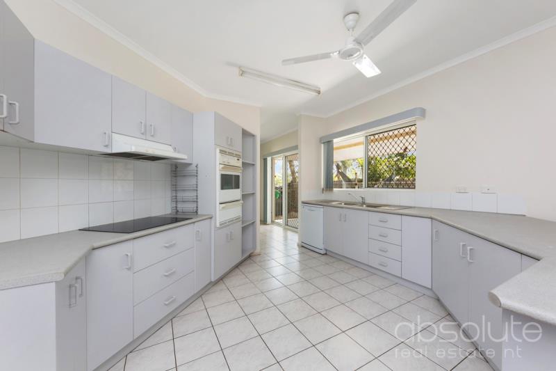 6 Emma Court, Driver